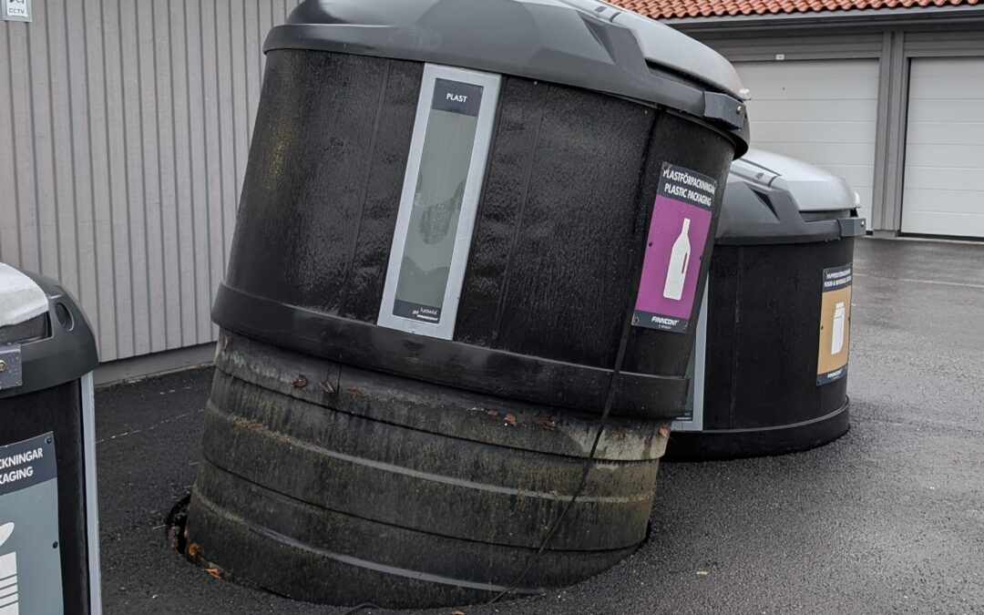 Återvinningskärl (Molok) har lossnat
